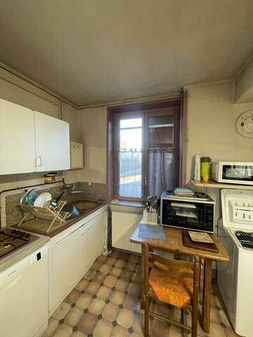 Réception et pose cuisine à Saint-Trivier-sur-Moignans 